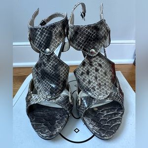 Steve Madden Maddiee natural snake high heeled open toe shoes size 6